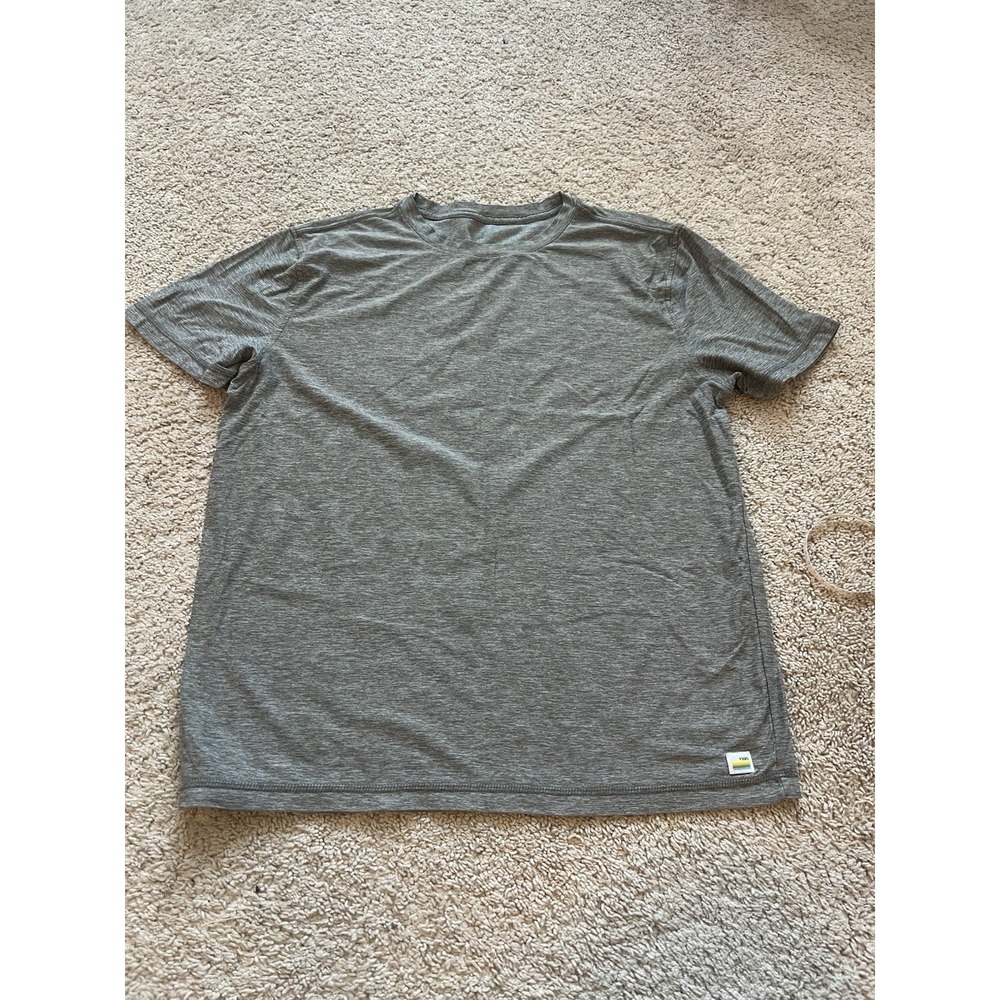 Vuori Strato Tech Tee Shirt Short Sleeve Stretch Medium Mens Heather Gray